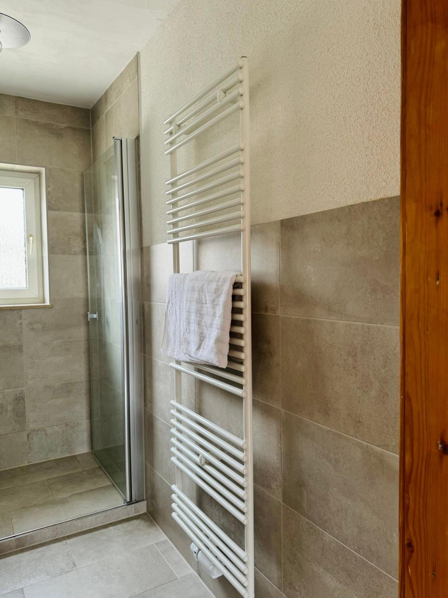 A14 Three Bed Apartment City Center Гайденгайм-ан-дер-Бренц Екстер'єр фото